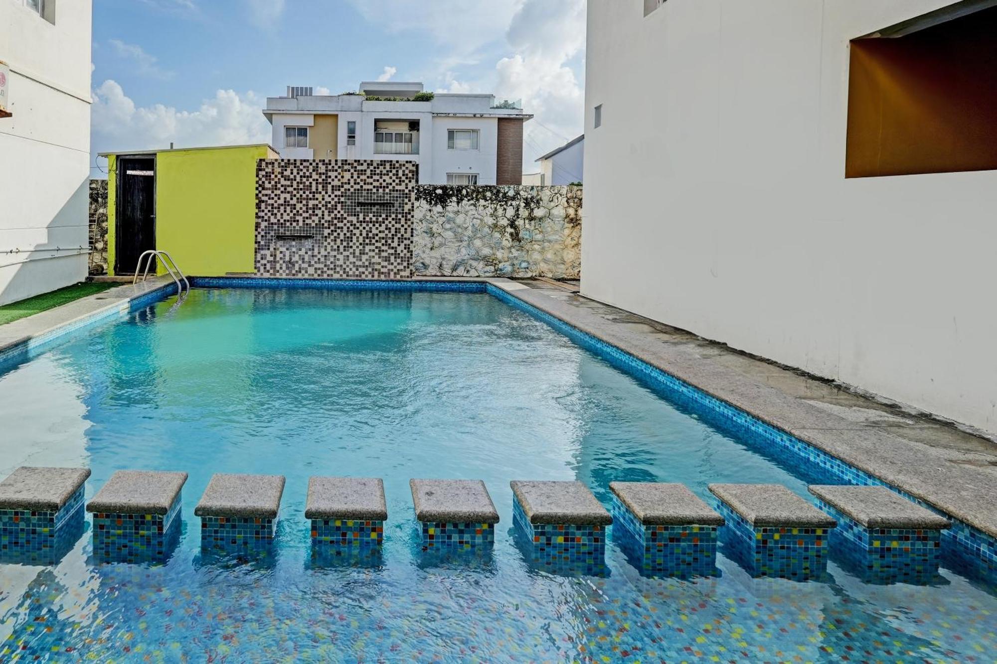 Oyo Flagship Ecr Goa Beach Resort Chennai Exterior foto